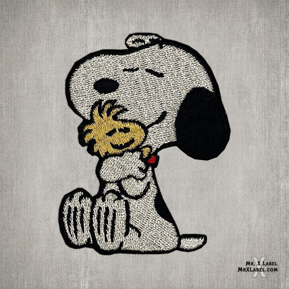 Snoopy Hugging Woodstock Metallic